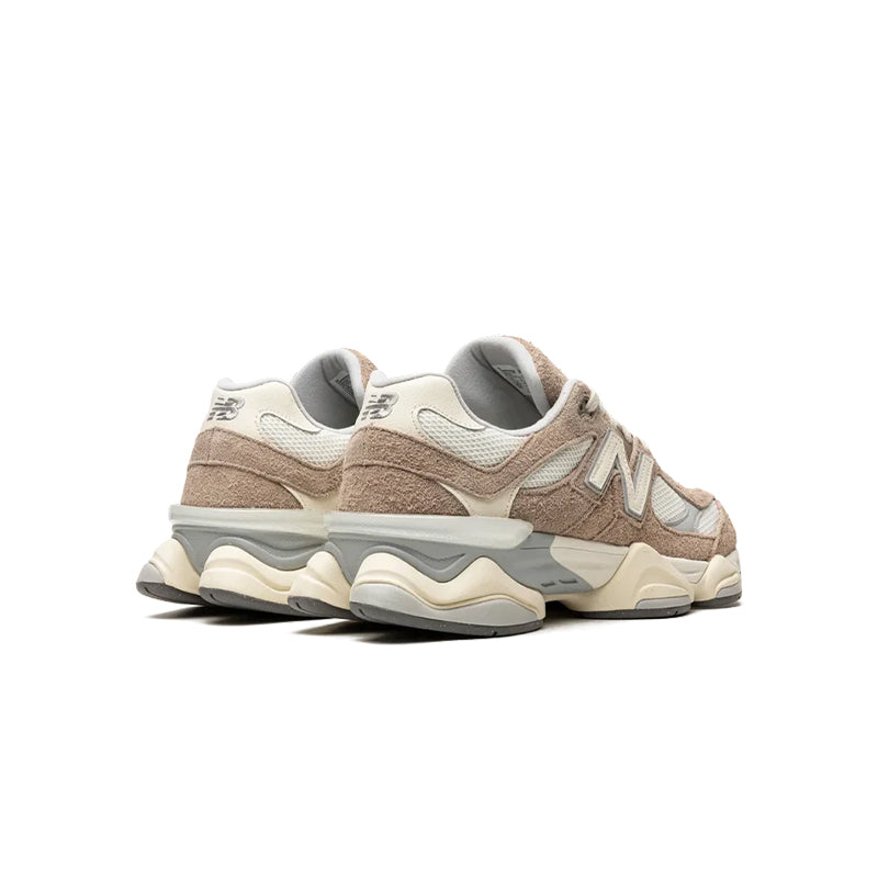 New Balance 9060 Chocolate Brown – Sneakers